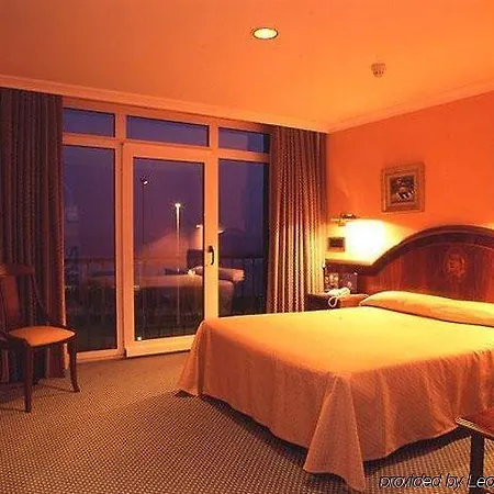 De Asturias 4*